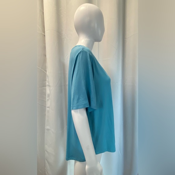 NWOT A New Day Women’s V-Neck Shirt - Picture 2 of 7